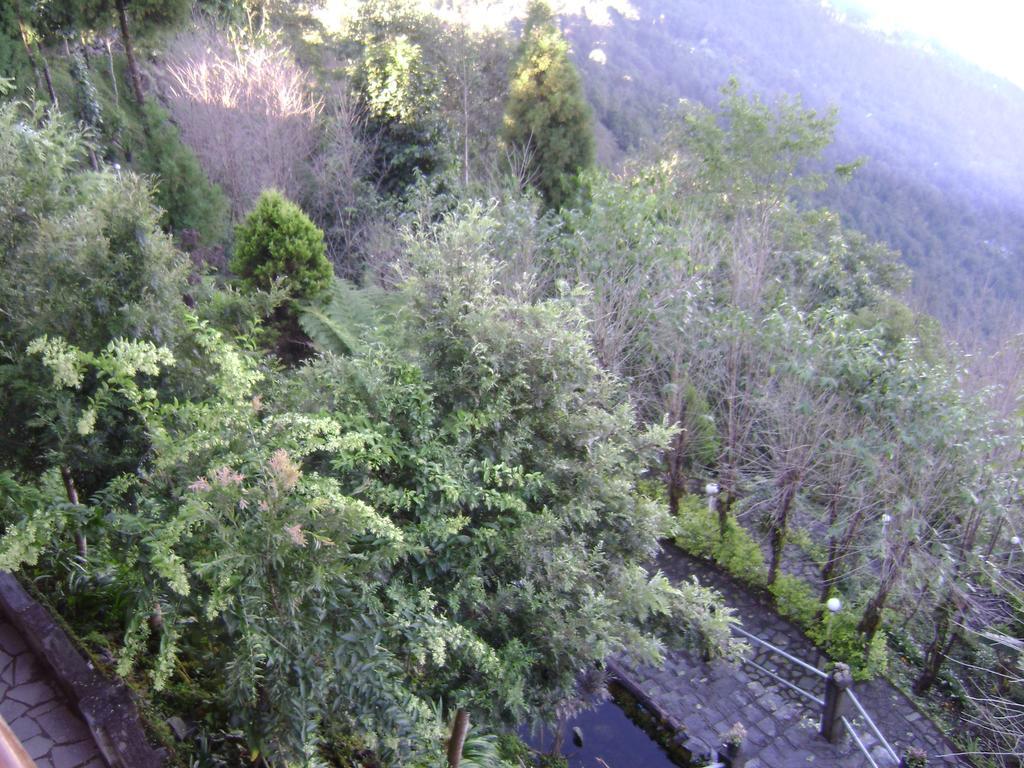 Deolo Cliff Eco Resort Kalimpong Exterior foto